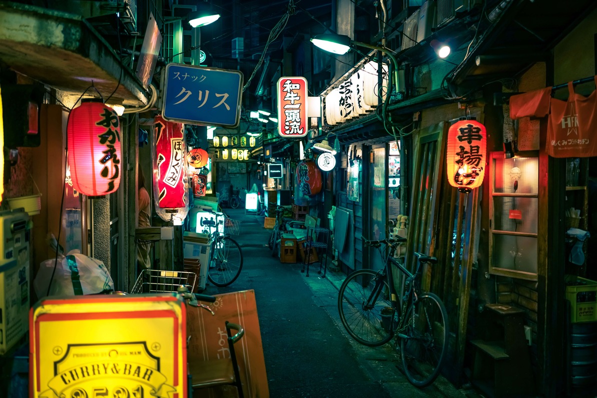 Small street in downtown Tokyo